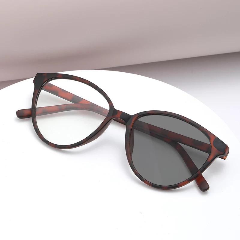 Lunettes vélo photochromiques Oakley Sutro Lite Matte White Clear Photo